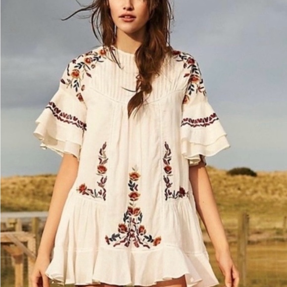 Free People Dresses & Skirts - FREE PEOPLE Pavlo White Embroidered Floral Boho Dress